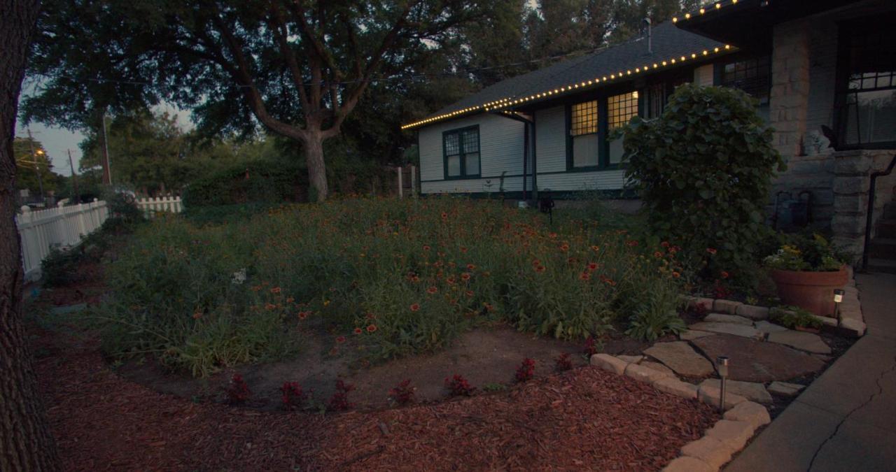 Granbury Gardens Bed And Breakfast Extérieur photo