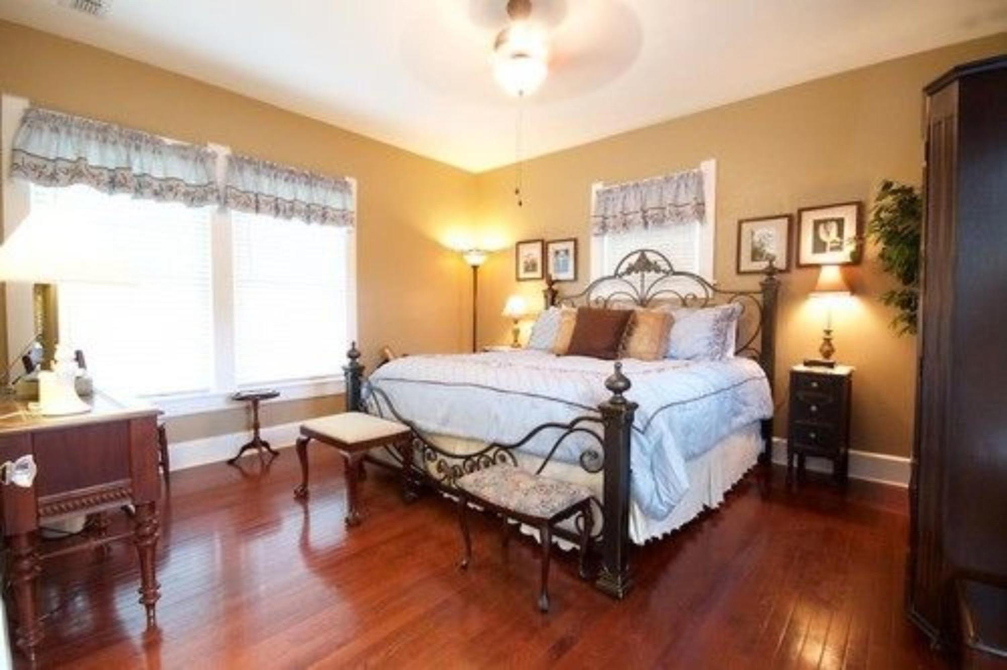 Granbury Gardens Bed And Breakfast Chambre photo