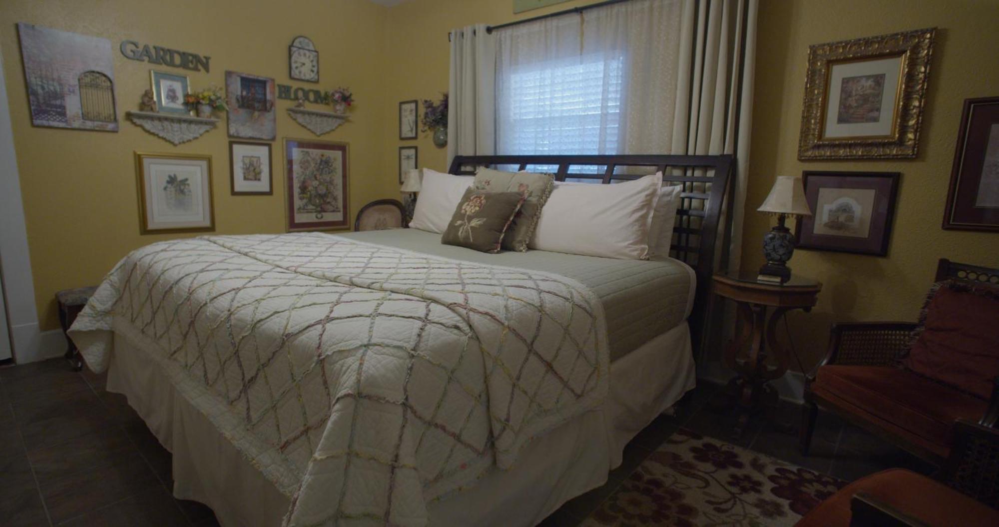 Granbury Gardens Bed And Breakfast Chambre photo