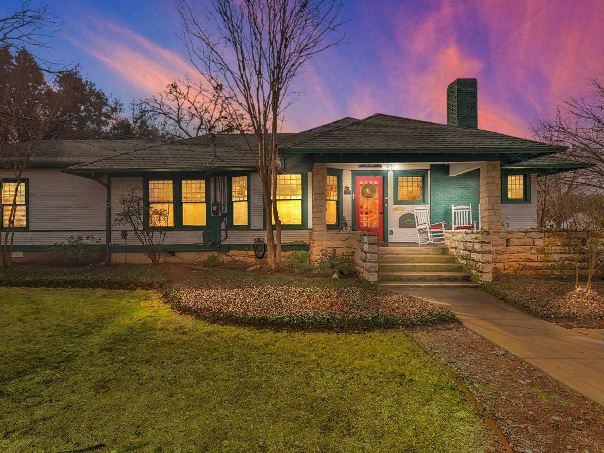 Granbury Gardens Bed And Breakfast Extérieur photo